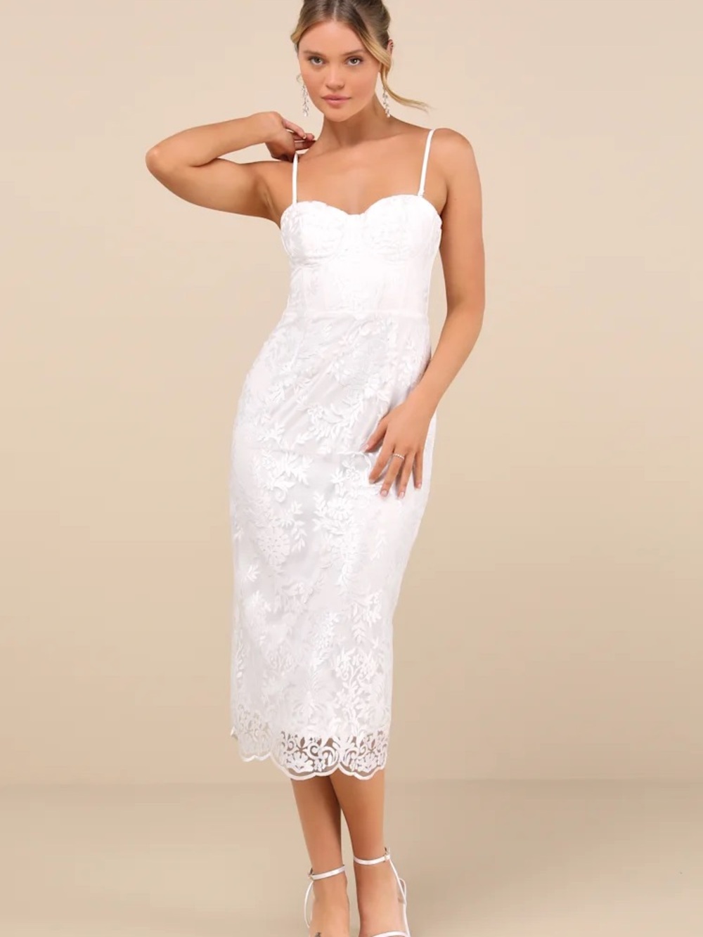 Lulu's White Lace Midi Dress with Spaghetti Straps
NWT never worn